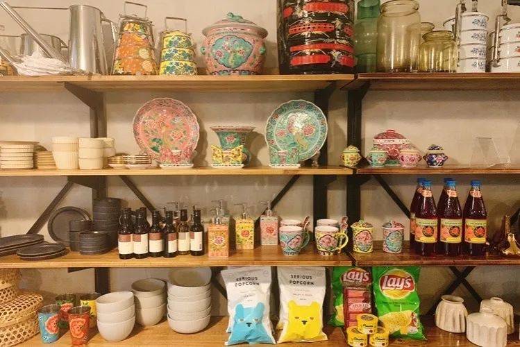 “小娘惹“热播剧背后的男人,开店了