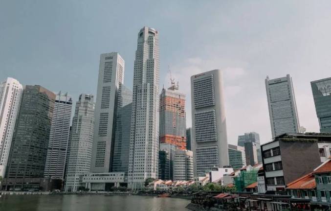 新加坡安娣拉口罩,大爺神消毒,網友感歎你大爺又上課了