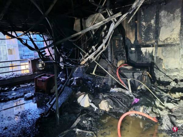 公寓主卧室失火 Kakak与雇主仓皇逃