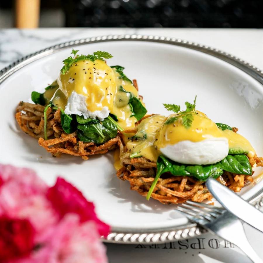 陰天的獅城，喚醒我的不是鬧鍾，而是"Egg Benedict"