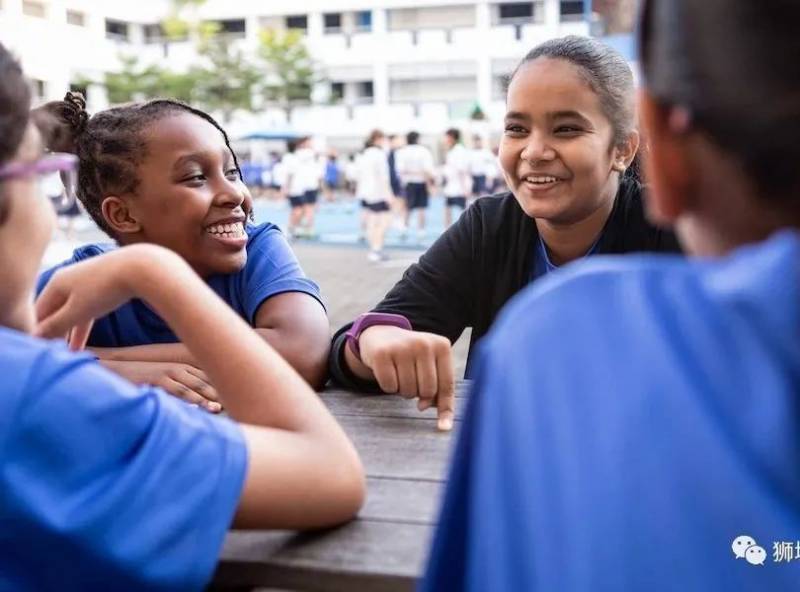 前美国总统夫人亲自指导过的新加坡学生,居然在这间学校?