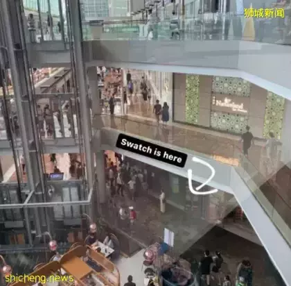 實拍!新加坡濱海灣金沙和烏節路人山人海,因爲它!有人暈倒、對警察喊:拿槍射我啊