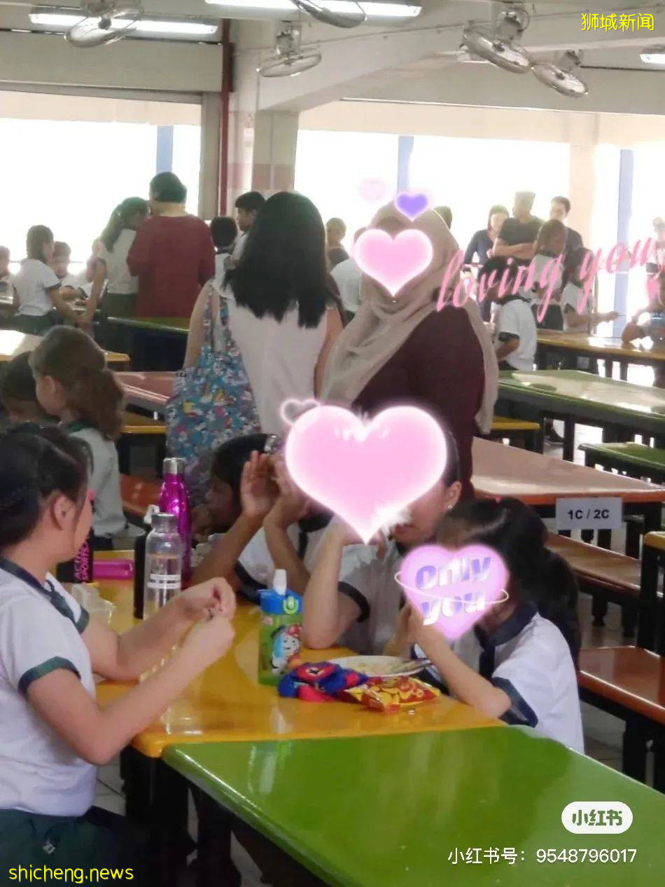 “我的孩子今年9岁，智力却只有6岁，她在新加坡特殊学校读小三，她很快乐”