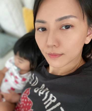 孩子叫就给iPad 孙燕姿自觉非好妈妈 