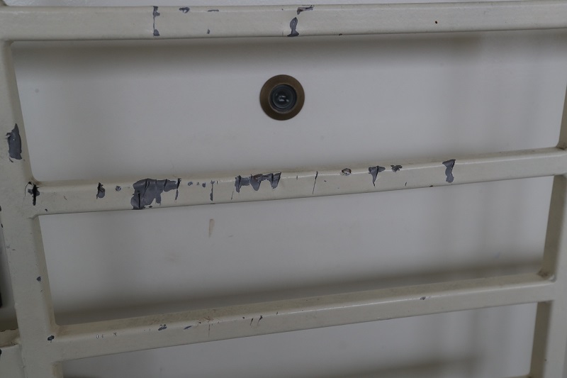 “Auntie！躺下来！”