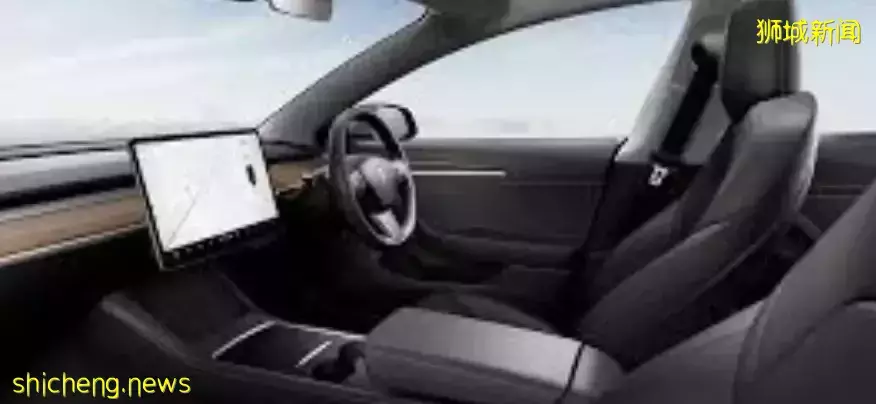 新加坡车主驾驶特斯拉,并启动自动驾驶功能700公里赴马国槟城