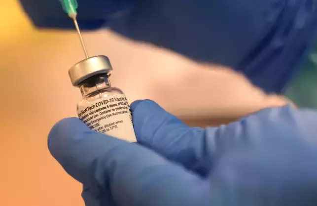 在新加坡,打科兴/国药必须接种第四针!否则