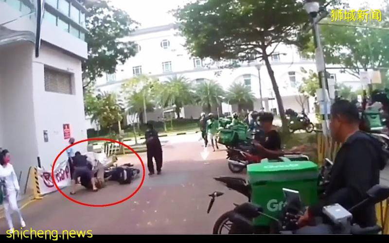 为进出谁该让路 2送餐员大打出手