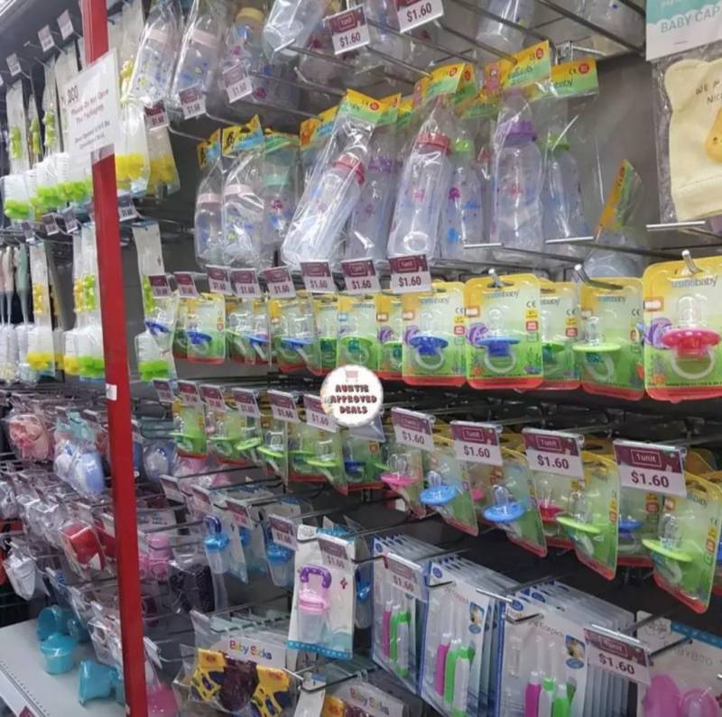 敢敢跟Daiso抢生意!这家藏在Bedok的杂货店全场S$1.6,小天地里也是品类齐全,应有尽有喔