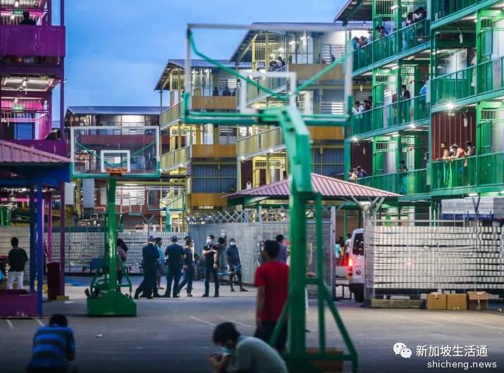 住在客工宿舍的客工要一律停工