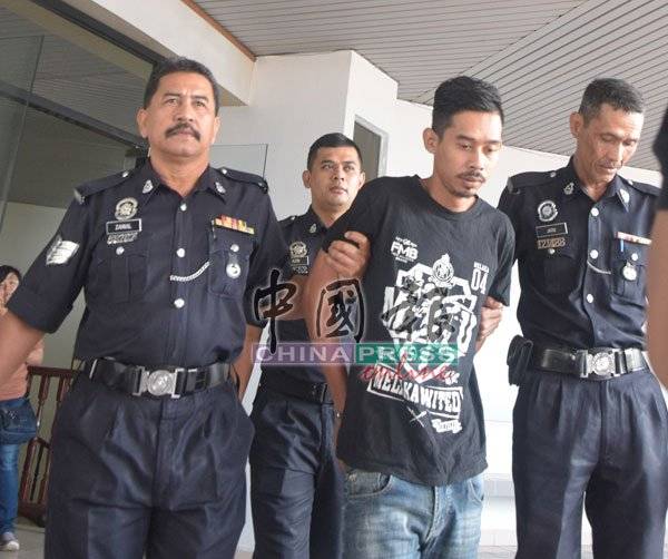 ◤母子遭分尸8段◢ 狮城恐 怖屠夫控2谋刹罪 全程没避镜头