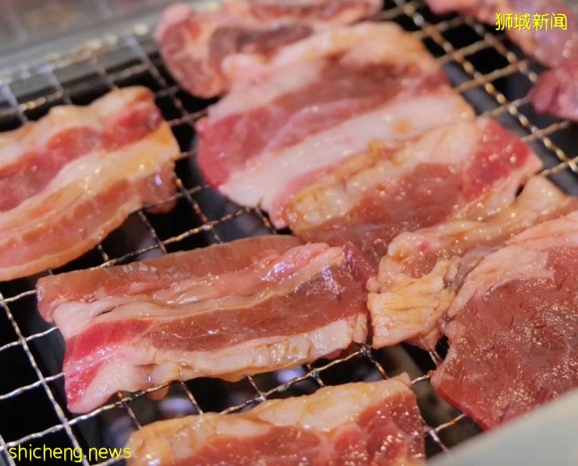 新加坡超火的日式烤牛肉,肥瘦相间只要9.9?!学生党们快冲