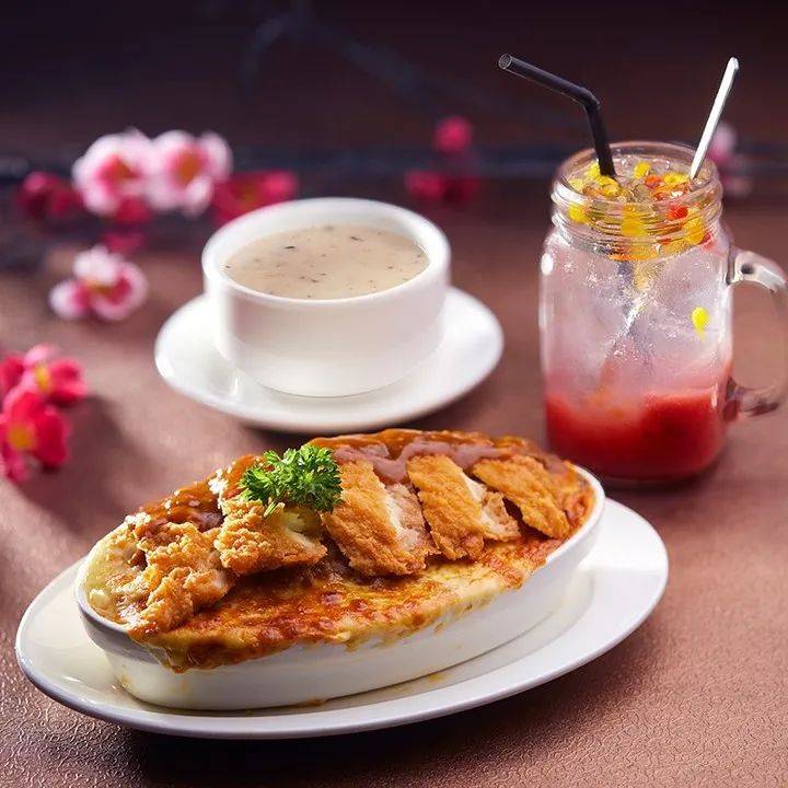 獅城MRT美食 一路向北，除了看海，三巴旺的韓餐、日料、泰餐也都值得嘗試