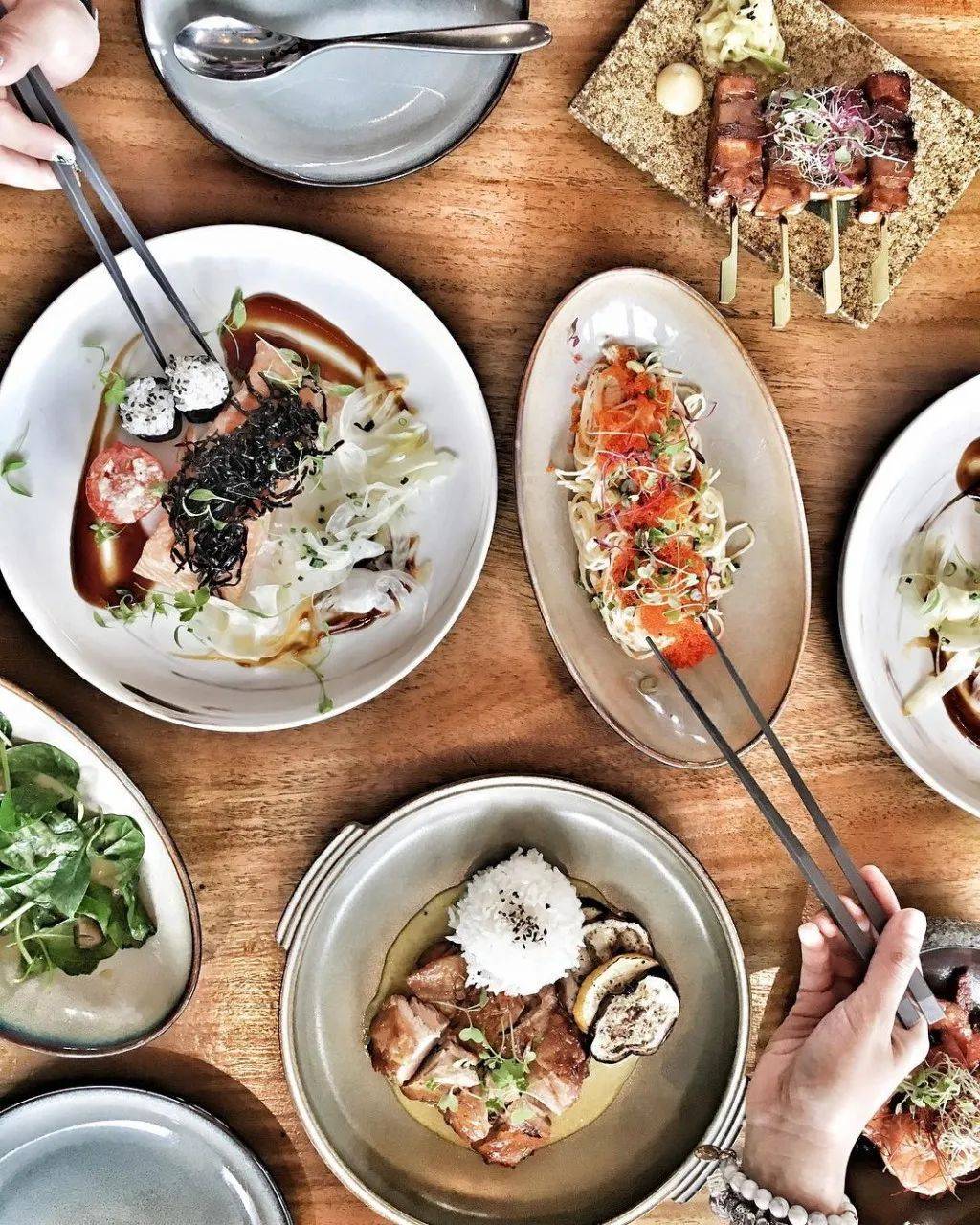 約上心愛的ta,一起去新加坡這幾家餐廳共度屬于你們的“凡爾賽”跨年夜吧