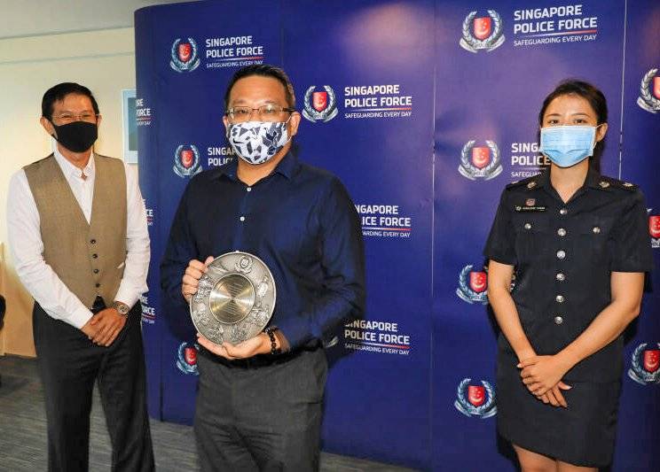 阻截骗案汇款  银行闪电抢回2000万