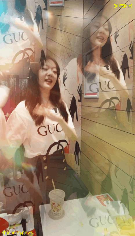 美女小姐姐实拍!这个麦当劳汉堡太好吃了!只在新加坡才有