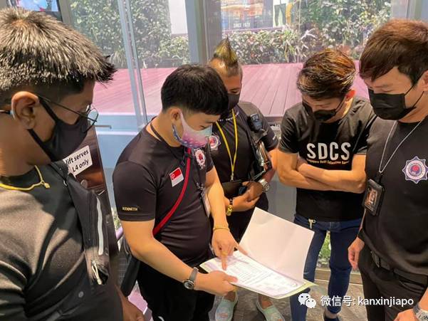 新加坡零售商拖欠上万新币结业,5名黑衣男到星耀樟宜门店讨债