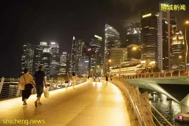好久没回公司的你，可曾想念从前下班时的新加坡夜景