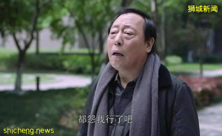 医生一边质疑新加坡施打mRNA新冠疫苗,一边接种?这算啥