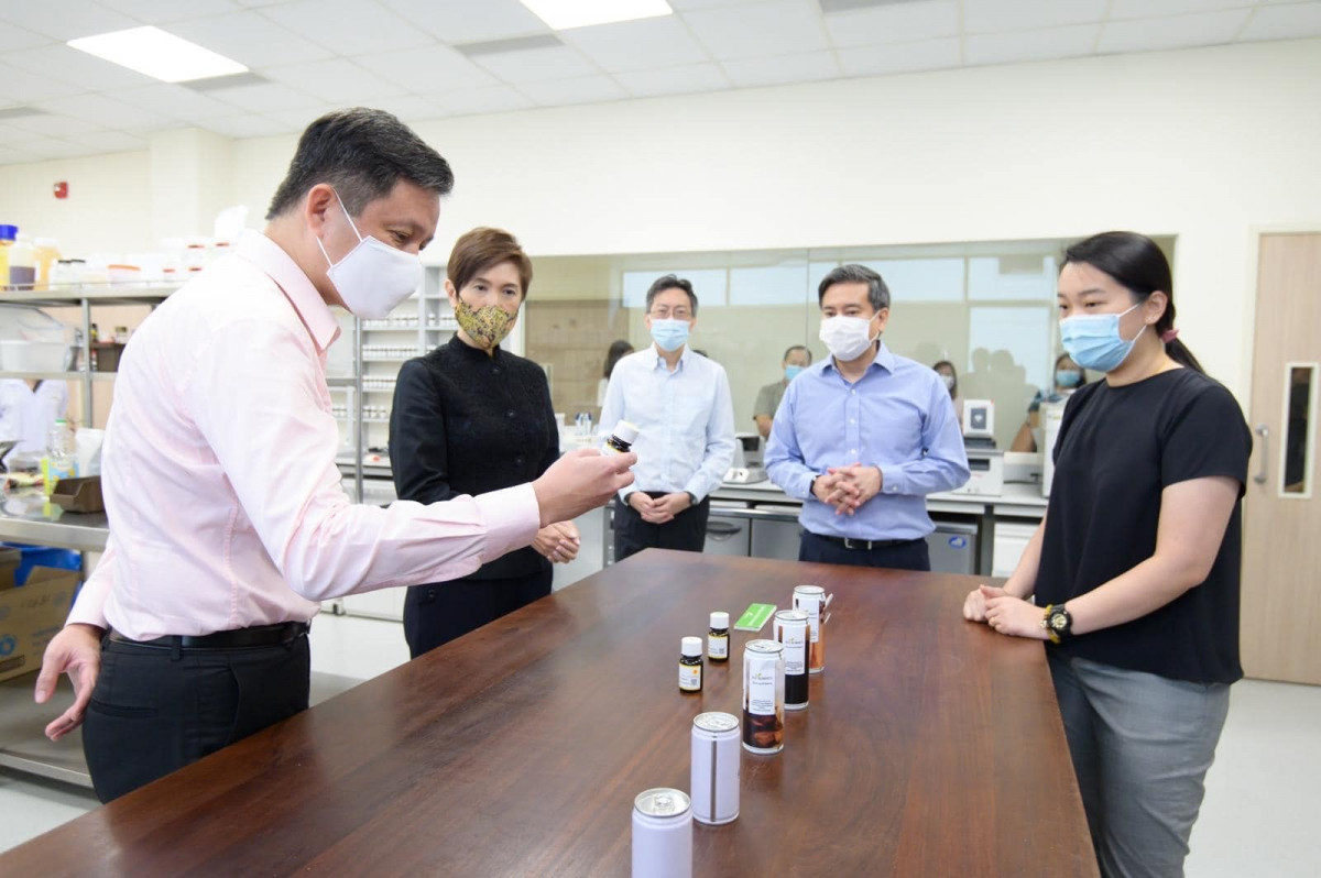 陳振聲:11月起 政府將爲本地生活消費産品張貼新加坡品牌標簽