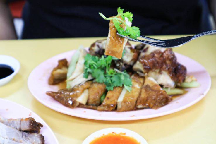 新加坡的国民美食,生意好到下午1点就Sold Out