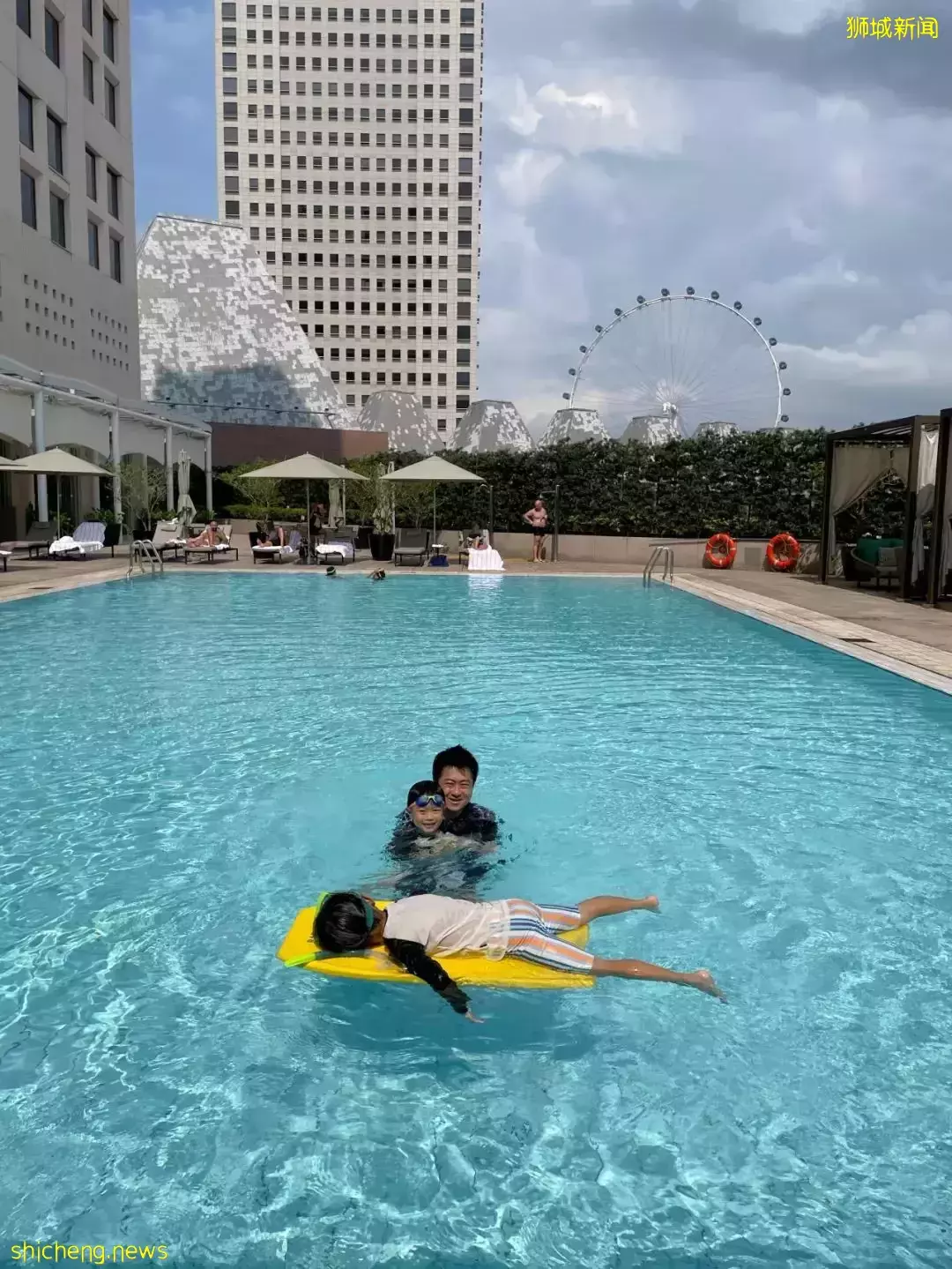 吃龙虾吃到撑,备品都是BYREDO的,推荐这间新加坡宝藏酒店