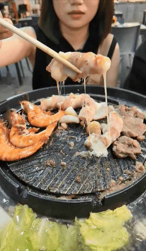 牛車水美食街首家!泰式烤肉+火鍋自助,每人僅$29,吃到扶牆出