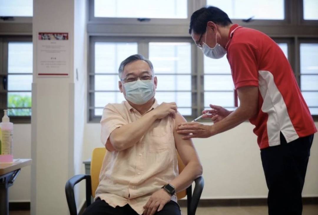 李顯龍總理發視頻呼籲這件事！中國網友曝：在新加坡接種疫苗全過程