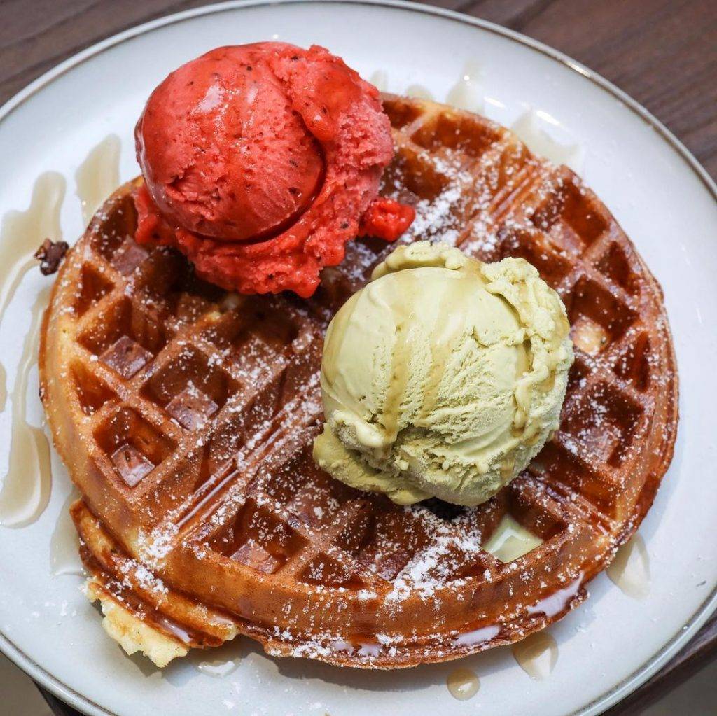 Clementi高人氣新店😍 爆火冰淇淋店Burnt Cones涼爆你整個夏天☁️ 手作甜筒+好吃不胖+開至深夜