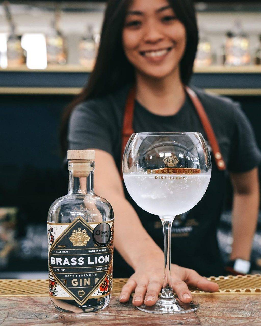 丟掉你的煩惱!新加坡“阿森冷飲攤”南洋風味隱藏酒吧🍻 特調雞尾酒+狂歡一整夜