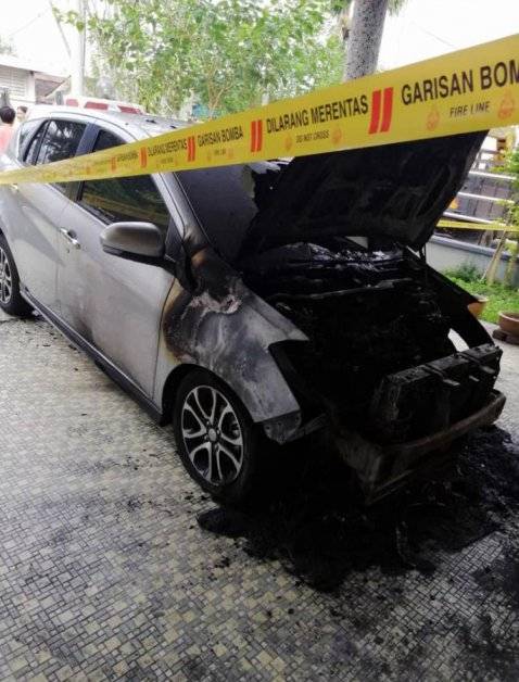 小贩3个月没工作手头紧   坠大耳窿陷阱   遭泼美禄烧车追债