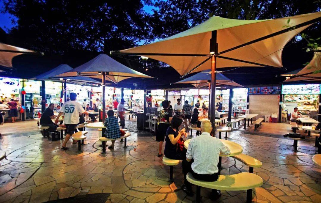 狮城口味包罗万有,无论是传统的招牌叻沙,还是米芝莲星级新加坡佳肴,这都有