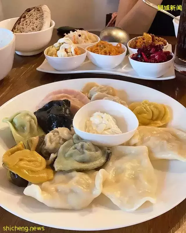 Dumplings.Ru五顔六色的俄羅斯餃子！家族秘方、手工制作👍皮薄餡多，全島3地點可買到