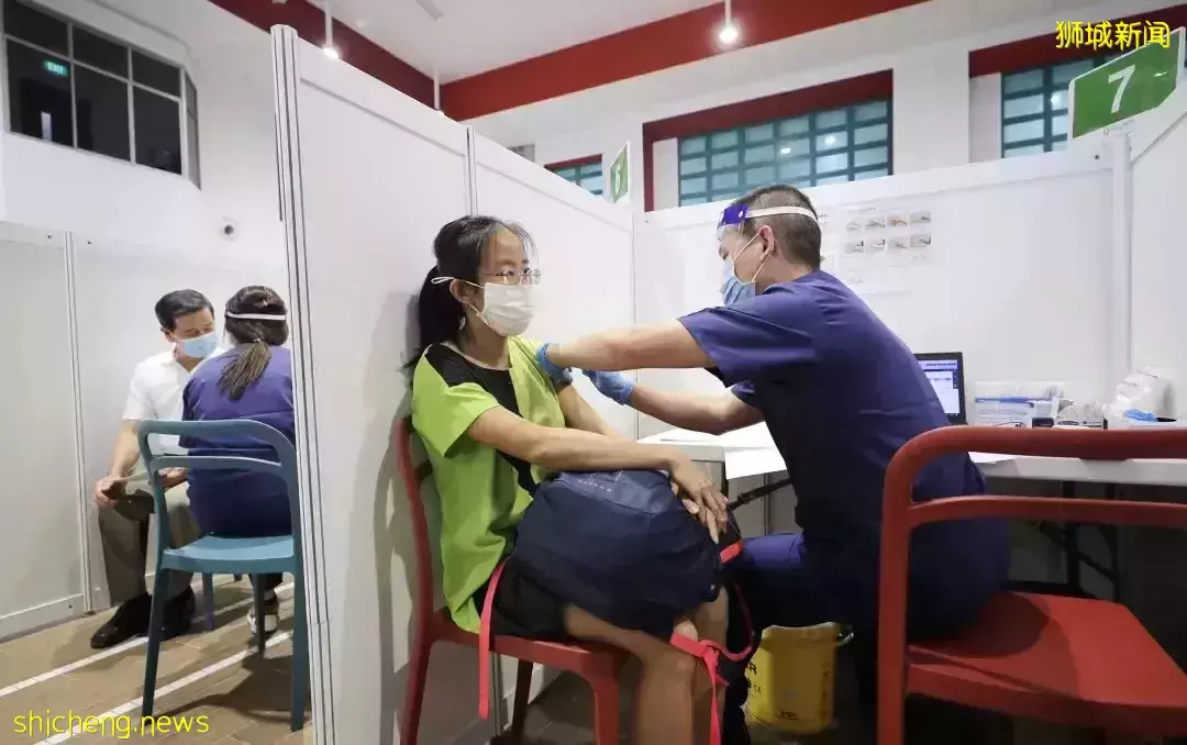 22年1月起未接种第三剂科兴国药疫苗者,在新加坡将被视为未完成接种