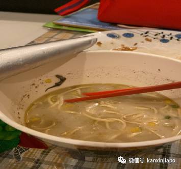 新加坡智障女两年惨遭朋友开水烫身,链绑手脚,铁锤打破10颗牙