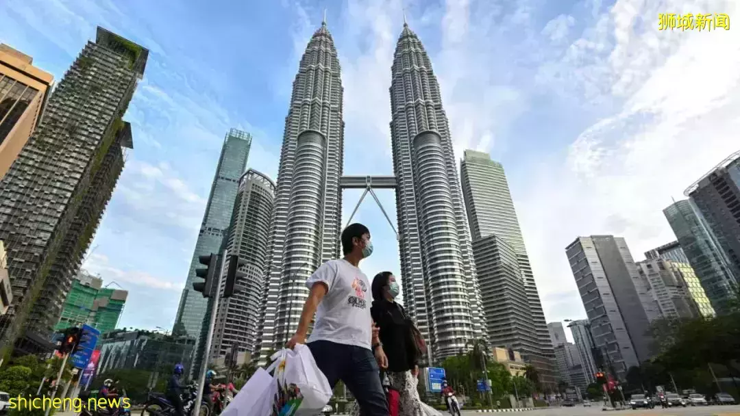 最新！部长预测新加坡疫情2种走势！离解封不远了