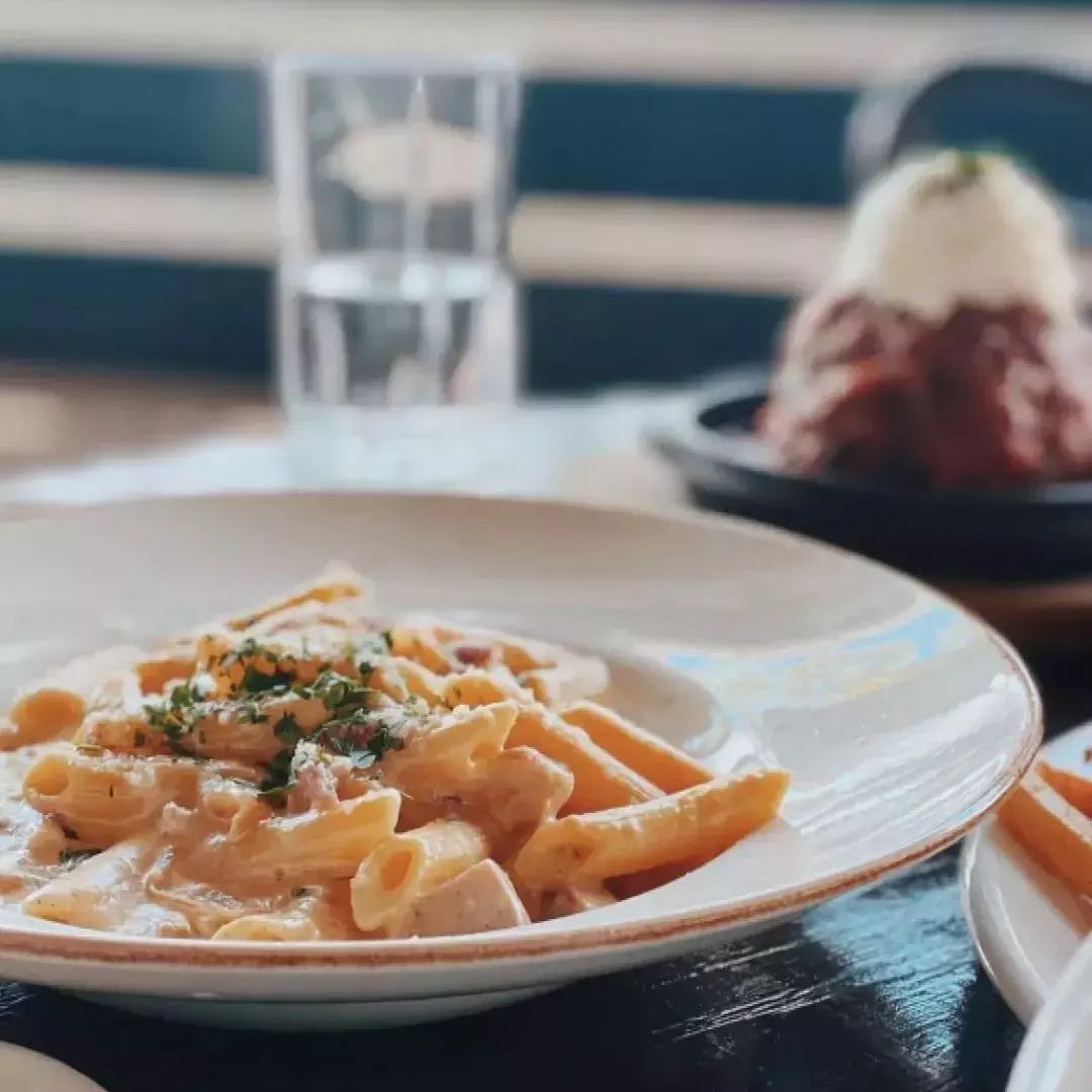 2022伊始，讓坐擁濱海灣無敵美景的餐廳，來開啓元氣滿滿的新年吧