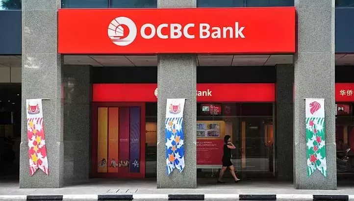 “新加坡的骗子太猖狂,竟然到我家楼下亲自送伪造文件……”