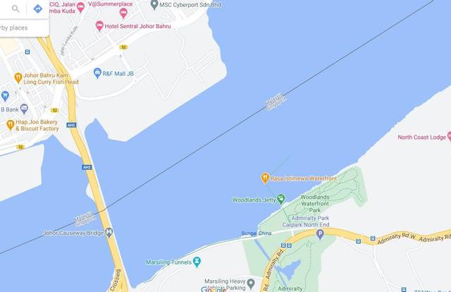 最近的距離遙遙相望 海峽短暫相聚 一家之主流下男兒淚