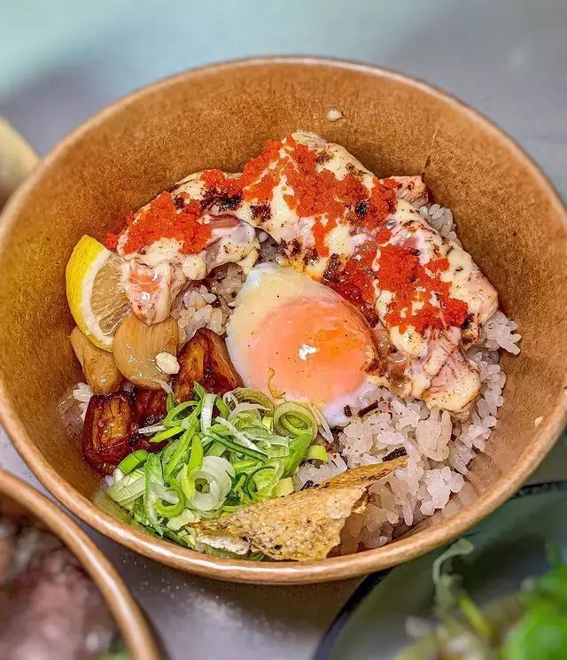 Nice Rice平价法式+日式盖饭,只需$5.80起!满满配料堆在米饭上,性价比很高👍