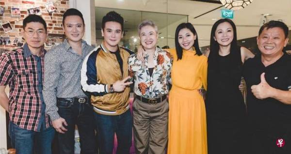 《播音人》班底21年重聚 欧菁仙:有想哭的冲动