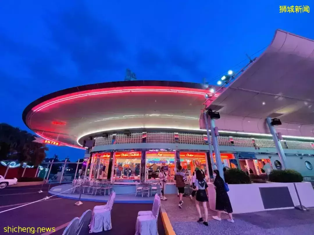 新加坡环球影城隐藏新玩法，仅2天！烟火秀、现场演出、不用排队、热带飘雪、网红美食