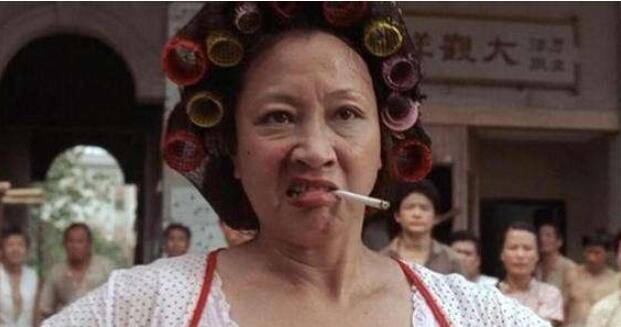 新加坡小姐姐有点彪,对“加糖男”飙粗话、抓衣领