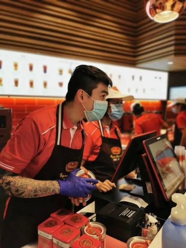 不能去泰國？沒關系！著名泰國網紅奶茶ChaTraMue強勢登陸新加坡