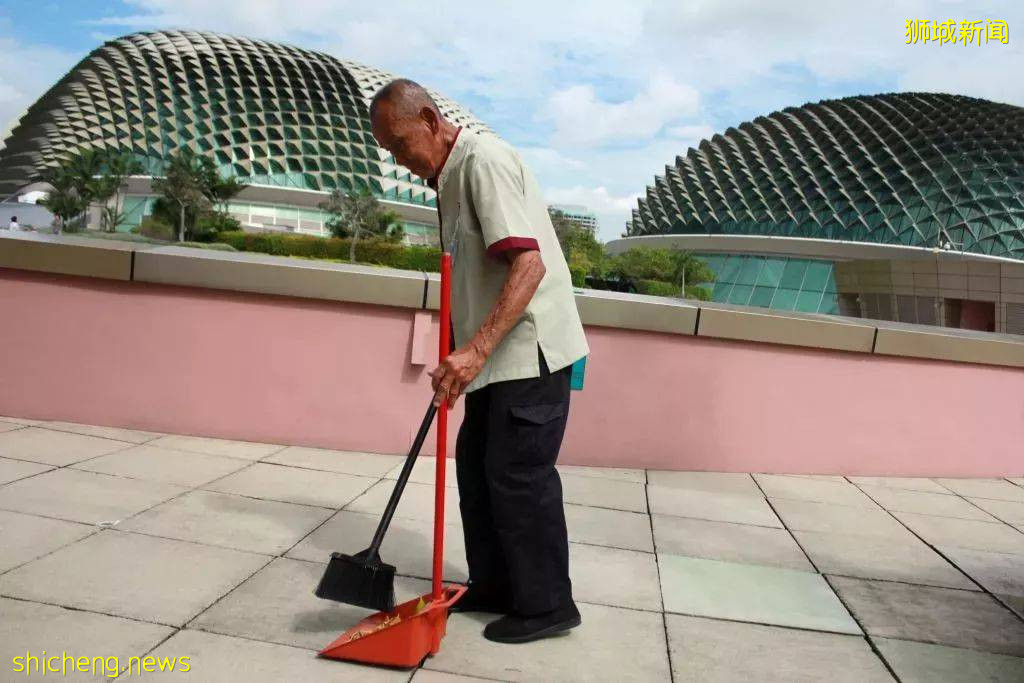 在新加坡養老有多難?65%的人想移居海外,三分之一的人跑到馬來西亞