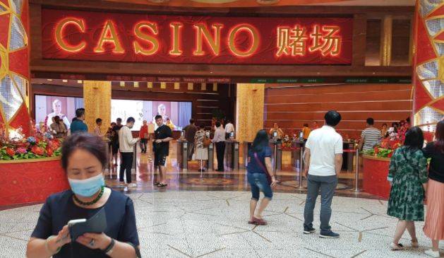 全球最狠！新加坡全面禁止欧洲四国入境！取消250人以上大型活动！一波新政影响全岛每个人