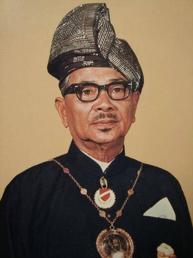 李光耀主宰东南亚的野心，是如何破灭的？（新加坡往事）