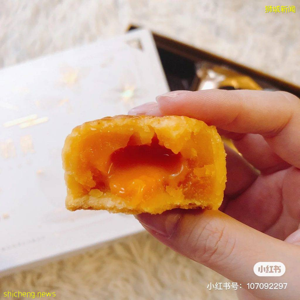 新加坡特色月餅不踩雷清單！美心、半島、桃苑、星巴克、Royal Durian等等超詳細攻略奉上 .