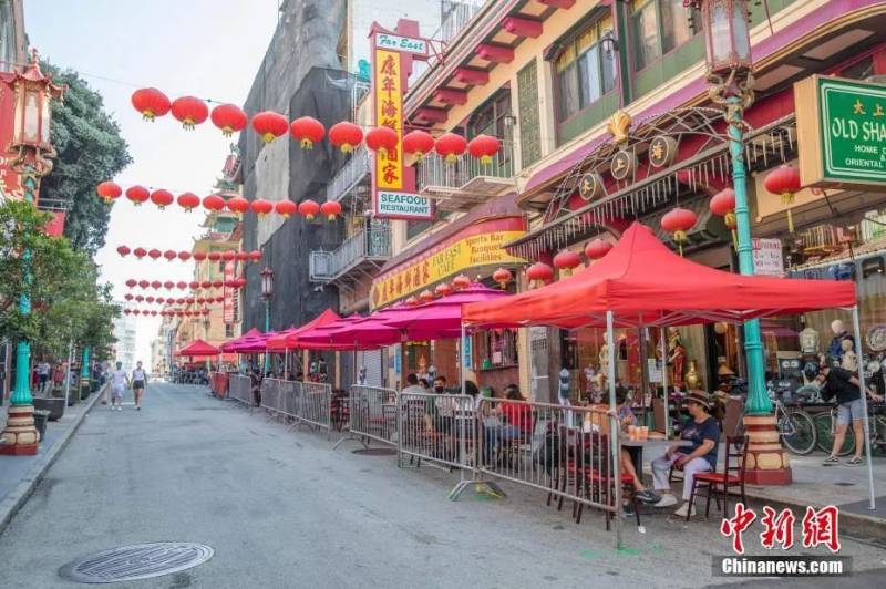 多國遭遇第二波疫情,封城令再次下達!新加坡等國唐人街掙紮著