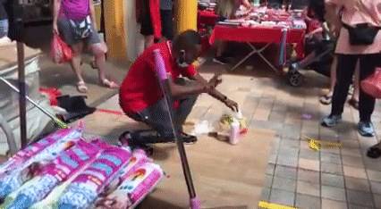 驚呆！印度小哥在新加坡街頭狂飙中文、福建話！網友跪了：比我說得好多了